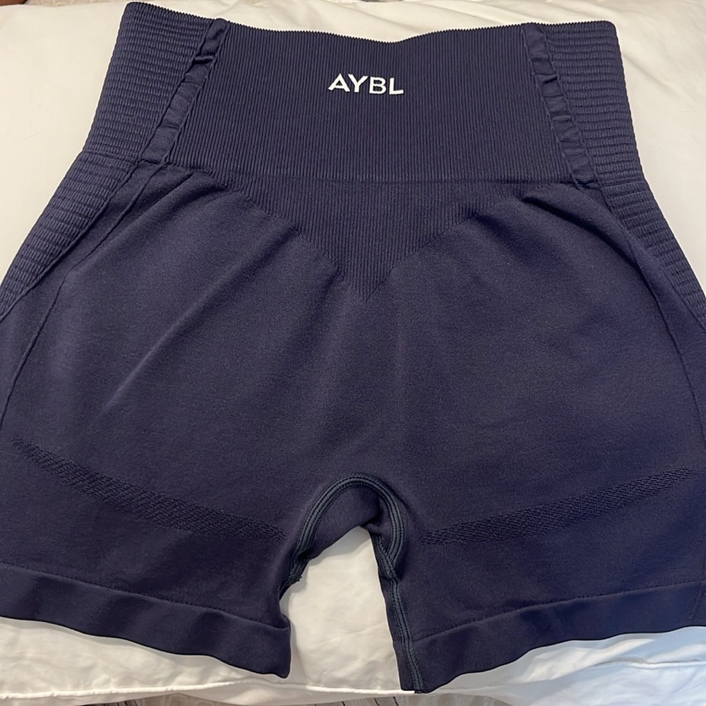 Aybl seamless shorts size small